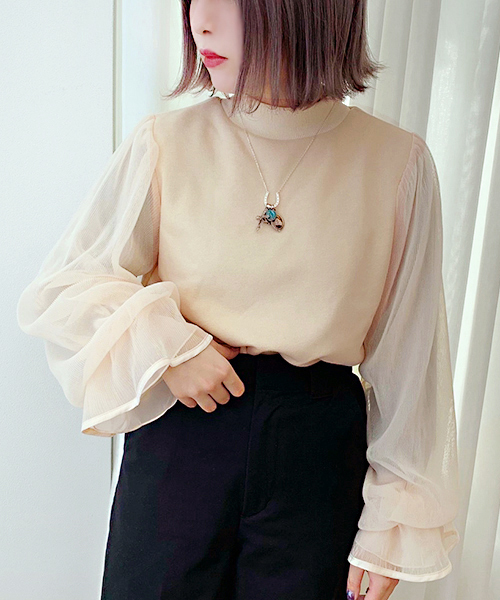 apres jour（アプレジュール）の「袖チュールハイネックトップス【ZOZOTOWN限定アイテム】（スウェット・レディース・ブラック/ベージュ/オフホワイト・フリー）」の3枚目の写真