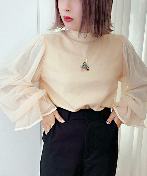 apres jour（アプレジュール）の「袖チュールハイネックトップス【ZOZOTOWN限定アイテム】（スウェット・レディース・ブラック/ベージュ/オフホワイト・フリー）」の4枚目の写真