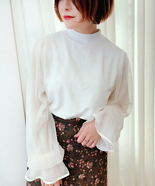 apres jour（アプレジュール）の「袖チュールハイネックトップス【ZOZOTOWN限定アイテム】（スウェット・レディース・ブラック/ベージュ/オフホワイト・フリー）」の9枚目の写真