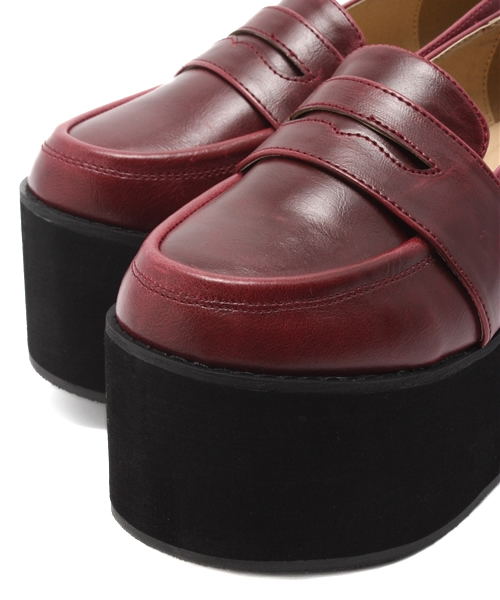 WEGO（ウィゴー）の「WEGO/フェイクレザー厚底ローファー（ドレスシューズ・レディース・ホワイト/ブラック/ワイン・24.5/23.5）」の9枚目の写真