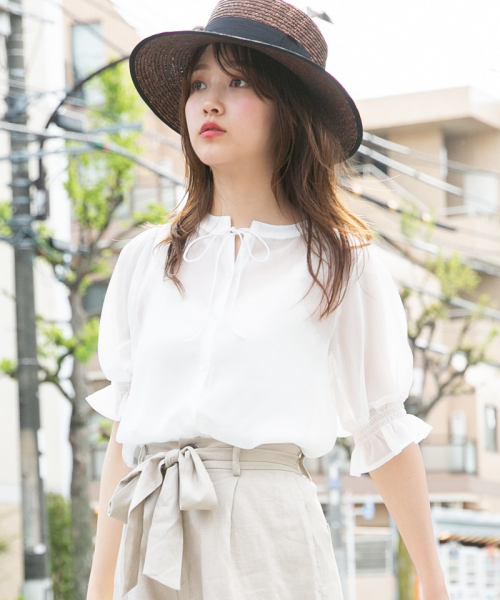 Heather（ヘザー）の「シフォンヨウリュウハイネックブラウス　834076（シャツ/ブラウス・レディース・ベージュ/ホワイト/ブラック・FREE）」の2枚目の写真