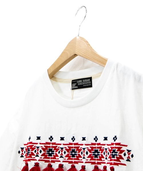 CUBE SUGAR(キューブシュガー)の「CUBE SUGAR/キューブシュガー 天竺刺しゅうクルー(Tシャツ/カットソー・レディース・ホワイト/ネイビー・FREE)」の5枚目の写真