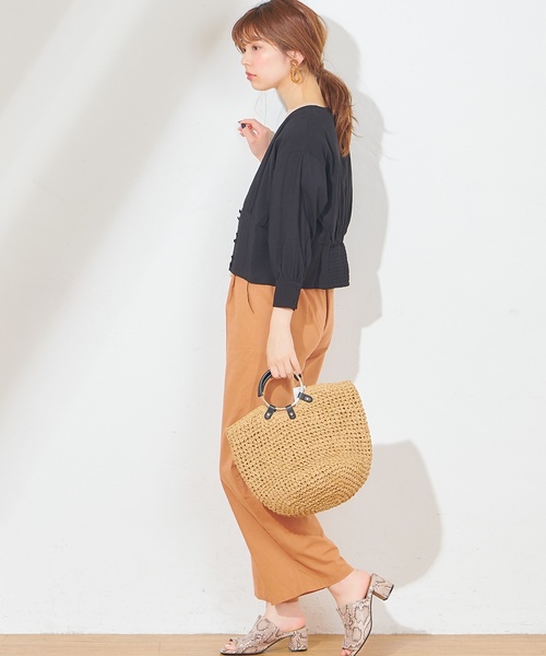 natural couture(ナチュラルクチュール)の「羽織りにもなるショートブラウス(シャツ/ブラウス・レディース・ブラック/ベージュ/ライトベージュ/ミント・FREE)」の5枚目の写真