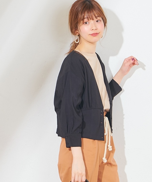natural couture(ナチュラルクチュール)の「羽織りにもなるショートブラウス(シャツ/ブラウス・レディース・ブラック/ベージュ/ライトベージュ/ミント・FREE)」の6枚目の写真
