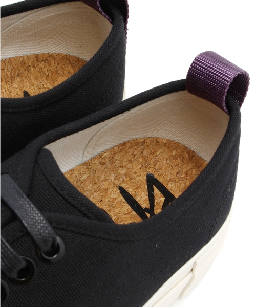 Ray BEAMS（レイビームス）の「Eytys / mother キャンバス スニーカー（スニーカー・レディース・ホワイト/ブラック/ダークグリーン・36/37/38/39）」の17枚目の写真