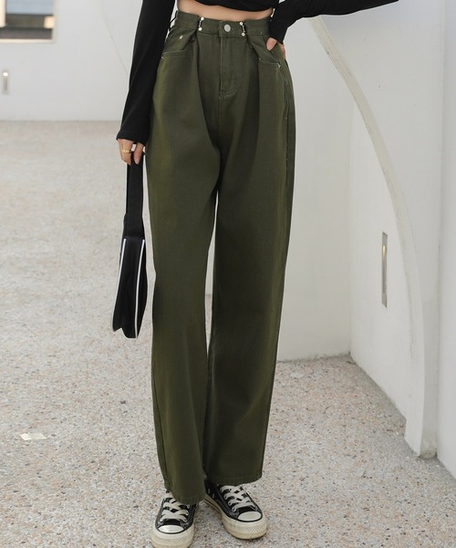 DAY CLOSET(デイ クローゼット)の「レディース ハイウエスト&タックのルーズデニムパンツ ワイド(デニムパンツ・レディース・ブルー/ブラック/ブラック系その他/ベージュ/インディゴブルー/ライトカーキ/カーキ・M/L/S/XL/2XL)」の4枚目の写真