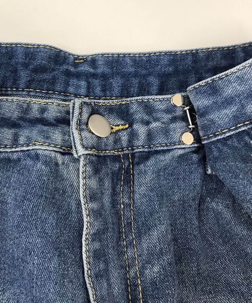 DAY CLOSET(デイ クローゼット)の「レディース ハイウエスト&タックのルーズデニムパンツ ワイド(デニムパンツ・レディース・ブルー/ブラック/ブラック系その他/ベージュ/インディゴブルー/ライトカーキ/カーキ・M/L/S/XL/2XL)」の16枚目の写真