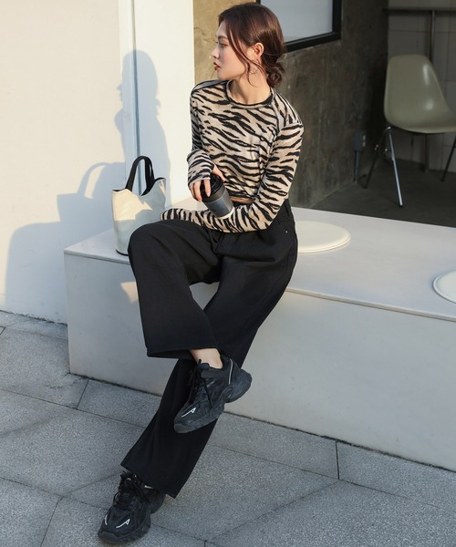 DAY CLOSET(デイ クローゼット)の「レディース ハイウエスト&タックのルーズデニムパンツ ワイド(デニムパンツ・レディース・ブルー/ブラック/ブラック系その他/ベージュ/インディゴブルー/ライトカーキ/カーキ・M/L/S/XL/2XL)」の20枚目の写真