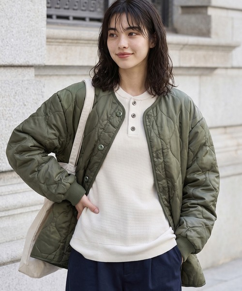 HECT(ヘクト)の「【HECT】M-65 Quilted Liner Jacket / M-65 中綿キルティングライナー ジャケット<撥水>(ミリタリージャケット・メンズ・オリーブ/ブラック/ベージュ/ダークネイビー/ブラウン/ライトグレー/チャコールグレー/カーキブラウン/ライトカーキ/ライトオリーブ/ブラウン系・L/S/M/XL)」の12枚目の写真