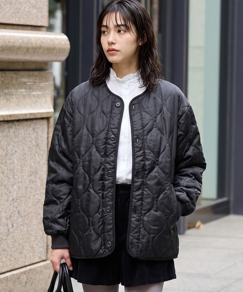 HECT(ヘクト)の「【HECT】M-65 Quilted Liner Jacket / M-65 中綿キルティングライナー ジャケット<撥水>(ミリタリージャケット・メンズ・オリーブ/ブラック/ベージュ/ダークネイビー/ブラウン/ライトグレー/チャコールグレー/カーキブラウン/ライトカーキ/ライトオリーブ/ブラウン系・L/S/M/XL)」の13枚目の写真
