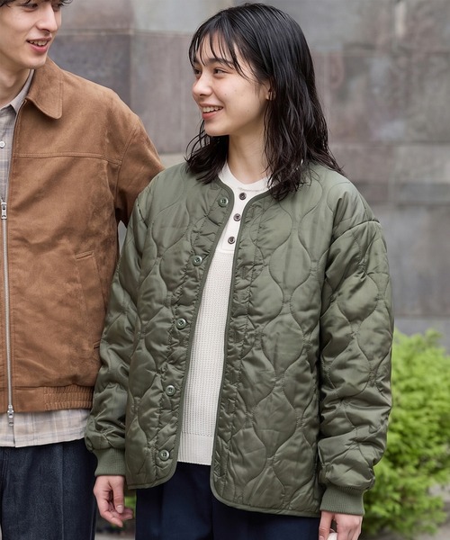HECT(ヘクト)の「【HECT】M-65 Quilted Liner Jacket / M-65 中綿キルティングライナー ジャケット<撥水>(ミリタリージャケット・メンズ・オリーブ/ブラック/ベージュ/ダークネイビー/ブラウン/ライトグレー/チャコールグレー/カーキブラウン/ライトカーキ/ライトオリーブ/ブラウン系・L/S/M/XL)」の15枚目の写真