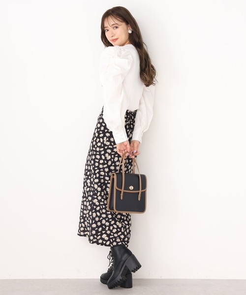 one after another NICE CLAUP（ワンアフターアナザーナイスクラップ）の「パイピングスクエアバッグ（ショルダーバッグ・レディース・アイボリー/ブラック/モカ・FREE）」の20枚目の写真