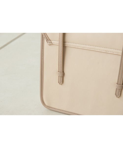 one after another NICE CLAUP（ワンアフターアナザーナイスクラップ）の「パイピングスクエアバッグ（ショルダーバッグ・レディース・アイボリー/ブラック/モカ・FREE）」の15枚目の写真