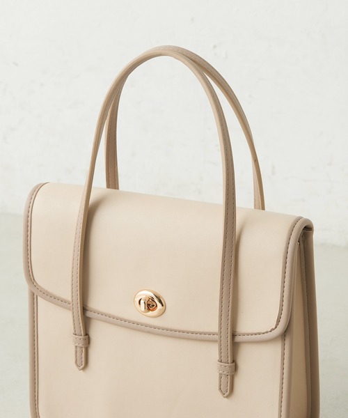 one after another NICE CLAUP（ワンアフターアナザーナイスクラップ）の「パイピングスクエアバッグ（ショルダーバッグ・レディース・アイボリー/ブラック/モカ・FREE）」の13枚目の写真