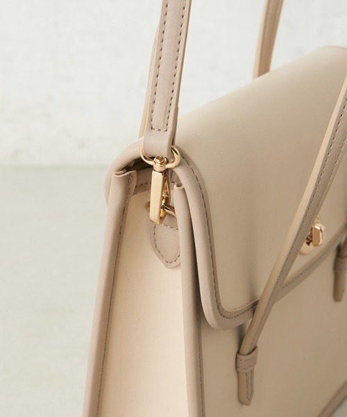 one after another NICE CLAUP（ワンアフターアナザーナイスクラップ）の「パイピングスクエアバッグ（ショルダーバッグ・レディース・アイボリー/ブラック/モカ・FREE）」の18枚目の写真