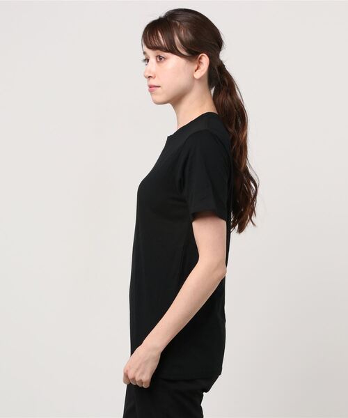 FRUIT OF THE LOOM(フルーツオブザルーム)の「『FRUIT OF THE LOOM』天竺TC Tシャツ『3枚セット』(Tシャツ/カットソー・レディース・ホワイト/ブラック・MEDIUM/LARGE/X-LARGE)」の13枚目の写真