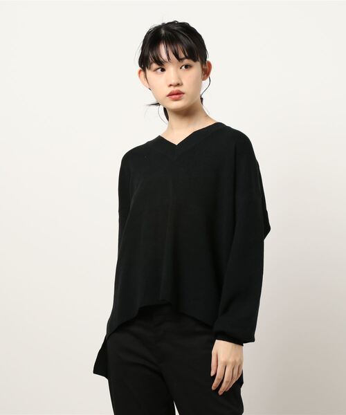 KOBE LETTUCE（コウベレタス）の「Vネックフレアニットプルオーバー（ニット/セーター・レディース・ネイビー/ライトベージュ/クリア/ブラック/チャコール/ブラウン・FREE）」の16枚目の写真