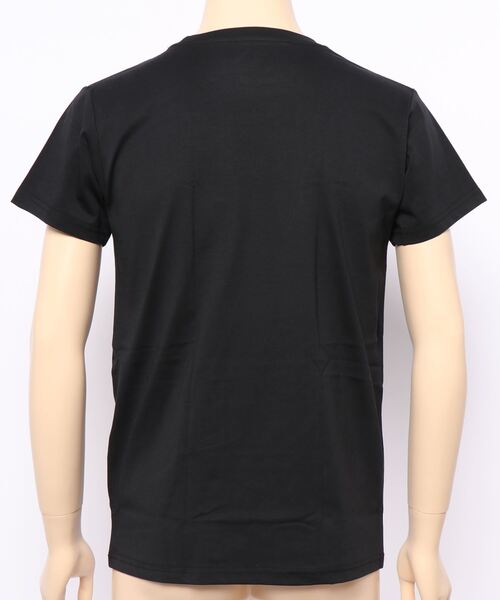 FRUIT OF THE LOOM(フルーツオブザルーム)の「冷感インナーTシャツ(Tシャツ/カットソー・メンズ・ブラック/ホワイト・XL/L/M)」の4枚目の写真