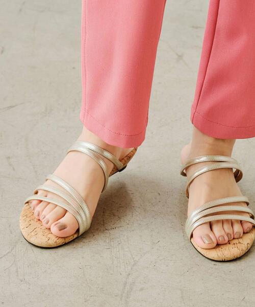 green label relaxing（グリーンレーベルリラクシング）の「◆FFC ストラップ ウェッジ サンダル (3.0cmヒール)（サンダル・レディース・ホワイト/ゴールド/ブラック/ターコイズブルー/ブラウン/その他1・S/L/M/XS/LL）」の5枚目の写真