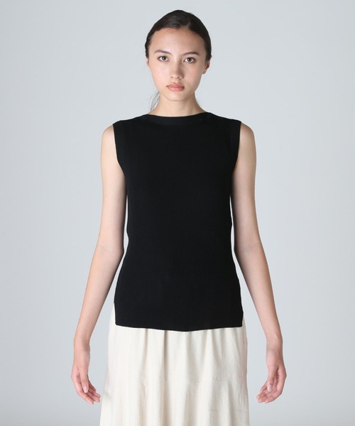 INED（イネド）の「ボートネックノースリーブニット《EMILCOTONI》（ニット/セーター・レディース・ホワイト/ブラック/グリーン・9号）」の6枚目の写真