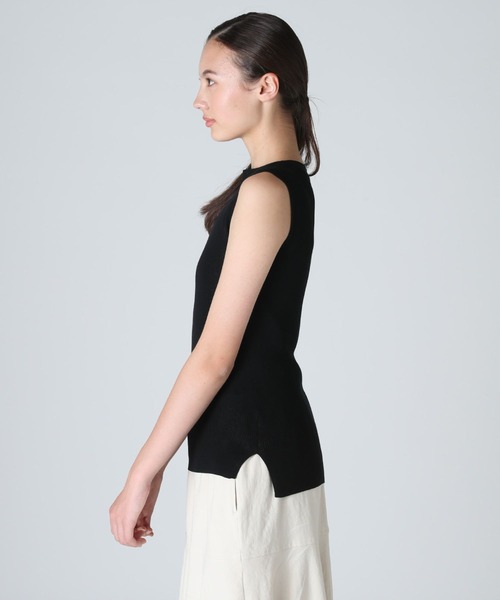 INED（イネド）の「ボートネックノースリーブニット《EMILCOTONI》（ニット/セーター・レディース・ホワイト/ブラック/グリーン・9号）」の14枚目の写真