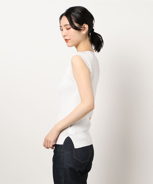 INED（イネド）の「ボートネックノースリーブニット《EMILCOTONI》（ニット/セーター・レディース・ホワイト/ブラック/グリーン・9号）」の18枚目の写真