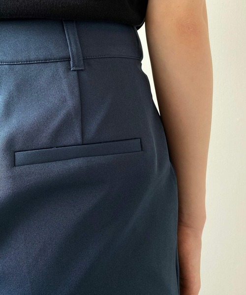 PUBLUX（パブリュクス）の「ハイウエストセンタープレスフレアパンツ（その他パンツ・レディース・ブラック/ブルー・マルチサイズ）」の6枚目の写真