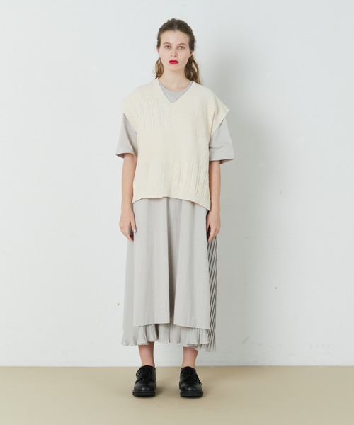 FRAPBOIS（フラボア）の「タペストベスト（ベスト・レディース・ベージュ系その他/ブラック系その他・2/1）」の19枚目の写真