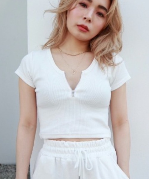 FIG&VIPER(フィグアンドバイパー)の「リブZIPショートT(Tシャツ/カットソー・レディース・ホワイト/ブラック/グレー/ブルー/ライトパープル/ピンク・FREE)」の1枚目の写真