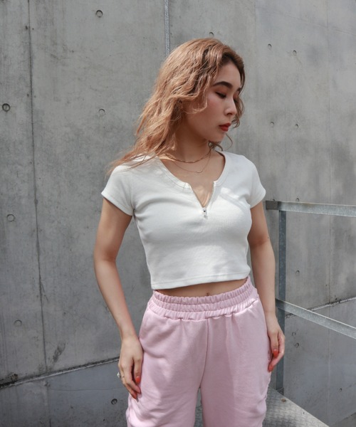 FIG&VIPER(フィグアンドバイパー)の「リブZIPショートT(Tシャツ/カットソー・レディース・ホワイト/ブラック/グレー/ブルー/ライトパープル/ピンク・FREE)」の13枚目の写真