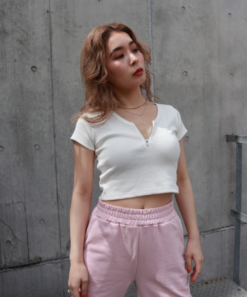 FIG&VIPER(フィグアンドバイパー)の「リブZIPショートT(Tシャツ/カットソー・レディース・ホワイト/ブラック/グレー/ブルー/ライトパープル/ピンク・FREE)」の15枚目の写真