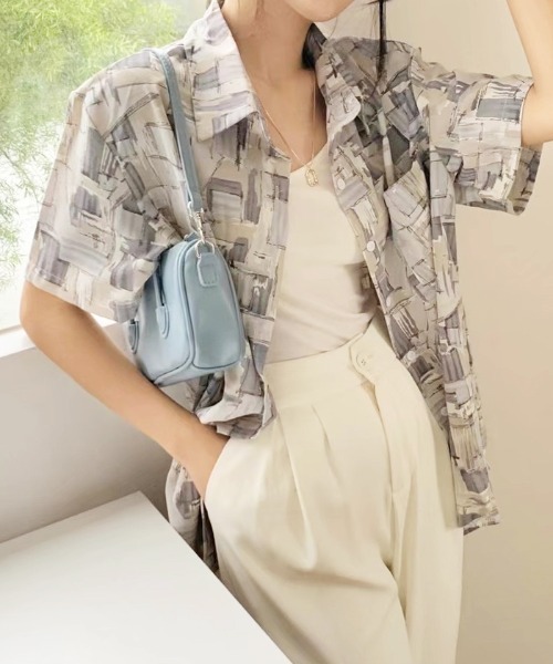 Futier land(フューティアランド)の「ランダムペイント開襟シャツ(シャツ/ブラウス・レディース・グリーン/ブルー/ピンク・FREE)」の2枚目の写真