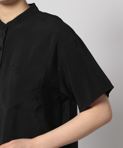 PAGEBOY(ページボーイ)の「バンドカラーショートスリーブシャツ(シャツ/ブラウス・レディース・ブラック/オフホワイト/ブラウン系その他/グレイッシュベージュ・FREE)」の7枚目の写真