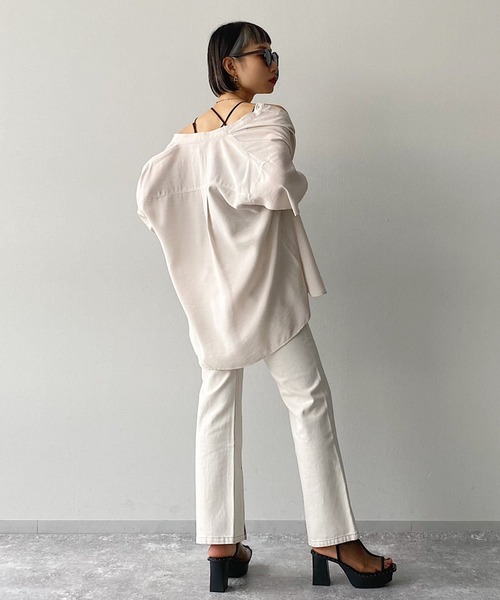 PAGEBOY(ページボーイ)の「バンドカラーショートスリーブシャツ(シャツ/ブラウス・レディース・ブラック/オフホワイト/ブラウン系その他/グレイッシュベージュ・FREE)」の11枚目の写真