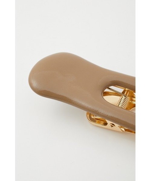 SLY(スライ)の「Sly Skin DISTORTION HAIR CLIP ヘアクリップ(バレッタ/ヘアクリップ・レディース・シルバー/ベージュ・FREE)」の4枚目の写真