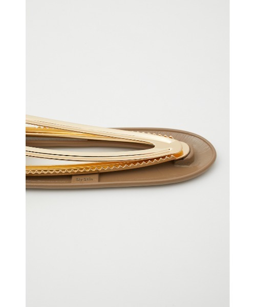 SLY(スライ)の「Sly Skin DISTORTION HAIR CLIP ヘアクリップ(バレッタ/ヘアクリップ・レディース・シルバー/ベージュ・FREE)」の5枚目の写真