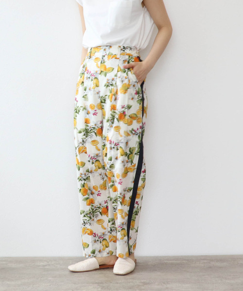 Three Four Time(スリーフォータイム)の「サイドラインパンツ(スラックス・レディース・レモンイエロー/オレンジ・FREE)」の9枚目の写真