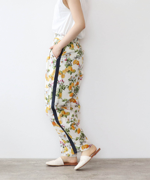 Three Four Time(スリーフォータイム)の「サイドラインパンツ(スラックス・レディース・レモンイエロー/オレンジ・FREE)」の6枚目の写真