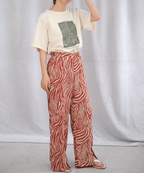 ANDJ(アンドジェイ)の「版画プリントTシャツ(Tシャツ/カットソー・レディース・オフホワイト/ベージュ系その他/チャコール・M)」の8枚目の写真