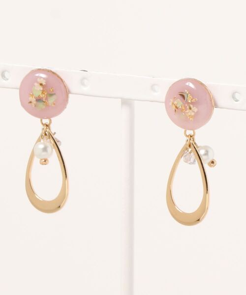 tone（トーン）の「【よひらのはな】しずくメタルパーツとお花のピアス（ピアス（両耳用）・レディース・ブラウン/ピンク/ブルー/グリーン/グリーン系その他・FREE）」の2枚目の写真