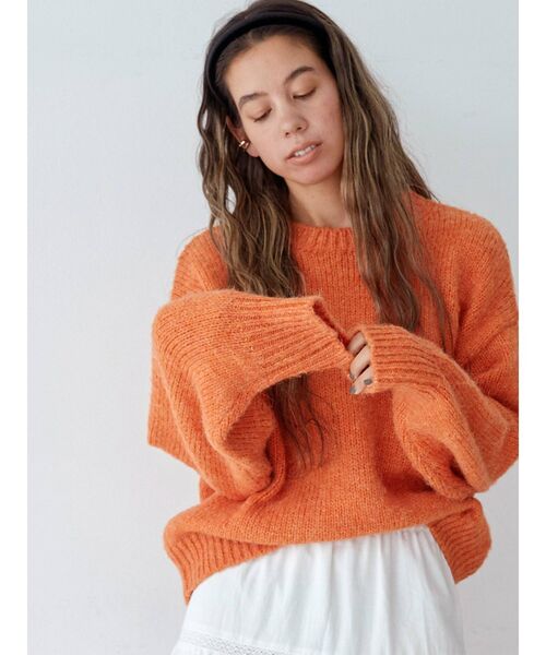 Ungrid（アングリッド）の「カラーモヘア混ルーズニット（ニット/セーター・レディース・パープル/オレンジ/ブルー/グリーン/アイボリー・FREE）」の6枚目の写真