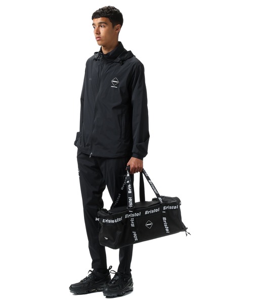 F.C.Real Bristol（エフシーレアルブリストル）の「NEW ERA CLUB