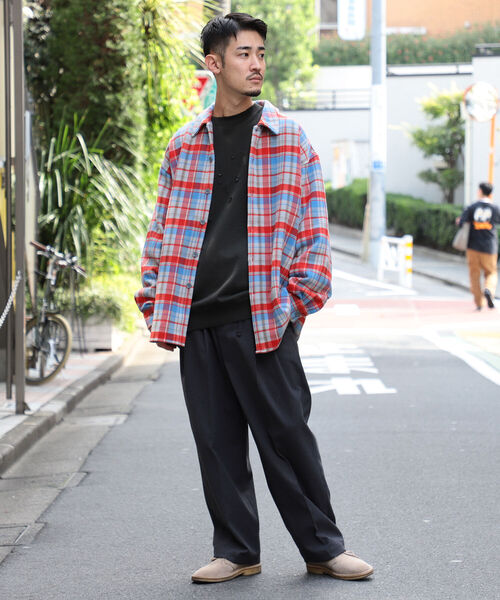 BEAMS(ビームス)の「BEAMS / バルーン スラックス(スラックス・メンズ・チャコールグレー/ブラック/ネイビー・SMALL/MEDIUM/LARGE/X-LARGE)」の5枚目の写真