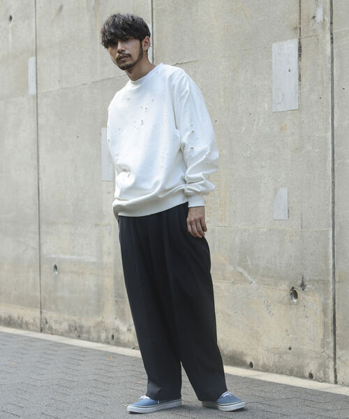 BEAMS(ビームス)の「BEAMS / バルーン スラックス(スラックス・メンズ・チャコールグレー/ブラック/ネイビー・SMALL/MEDIUM/LARGE/X-LARGE)」の4枚目の写真