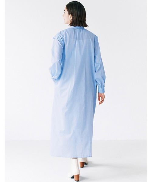 avecmoi(アヴェクモワ)の「【佐藤かなさんプロデュース】 アヴェクモワ タックショルダーワンピース〈ブルー〉(シャツワンピース・レディース・ブルー・MEDIUM/LARGE)」の20枚目の写真