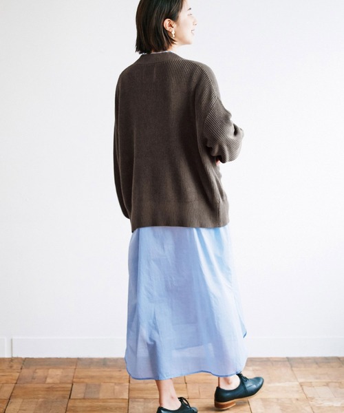 avecmoi(アヴェクモワ)の「【佐藤かなさんプロデュース】 アヴェクモワ タックショルダーワンピース〈ブルー〉(シャツワンピース・レディース・ブルー・MEDIUM/LARGE)」の3枚目の写真