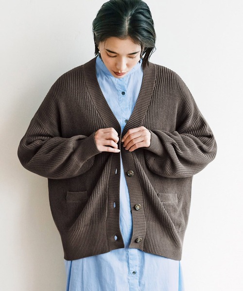 avecmoi(アヴェクモワ)の「【佐藤かなさんプロデュース】 アヴェクモワ タックショルダーワンピース〈ブルー〉(シャツワンピース・レディース・ブルー・MEDIUM/LARGE)」の15枚目の写真