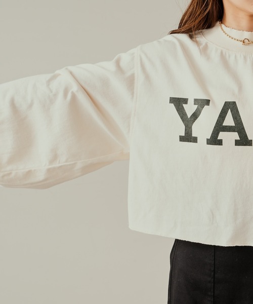 Chico（チコ）の「YALE ショート丈ダメージロゴロンT（スウェット・レディース・チャコールグレー/グレー/アイボリー・FREE）」の9枚目の写真