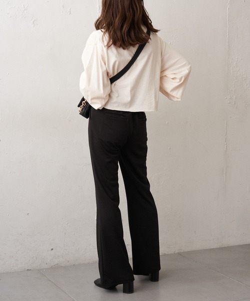 Chico（チコ）の「YALE ショート丈ダメージロゴロンT（スウェット・レディース・チャコールグレー/グレー/アイボリー・FREE）」の14枚目の写真