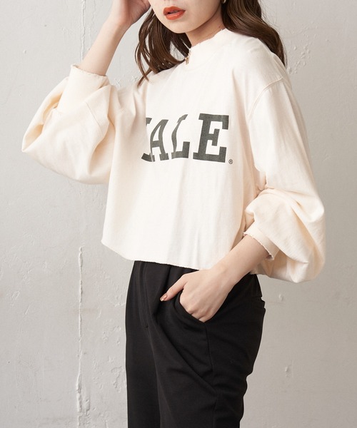 Chico（チコ）の「YALE ショート丈ダメージロゴロンT（スウェット・レディース・チャコールグレー/グレー/アイボリー・FREE）」の16枚目の写真